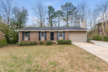 2697 Heritage Ln Morrow, GA 30260